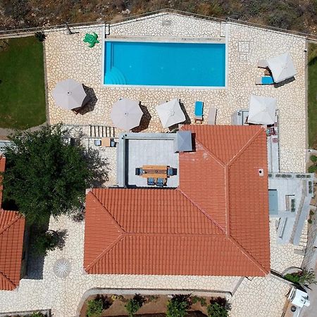 Irini Villa By Elrin Villas Mani Neokhorion  ภายนอก รูปภาพ