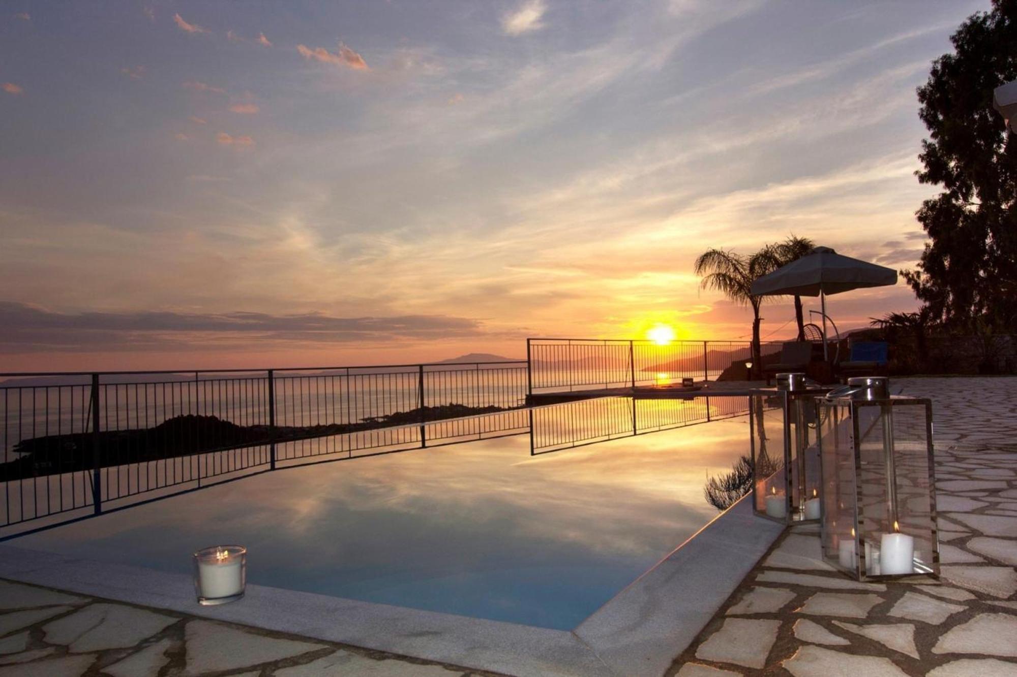 Irini Villa By Elrin Villas Mani Neokhorion  ภายนอก รูปภาพ
