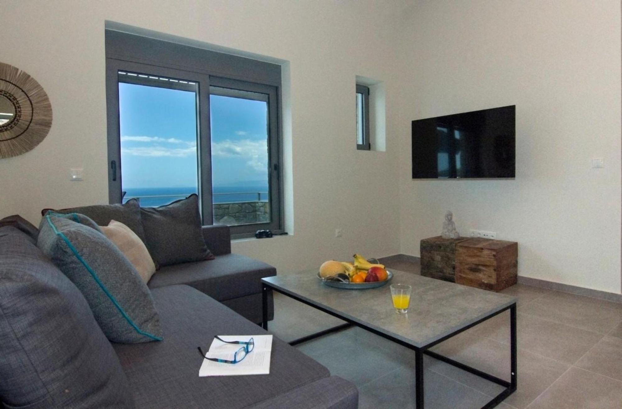Irini Villa By Elrin Villas Mani Neokhorion  ภายนอก รูปภาพ